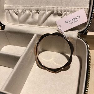 Kate Spade New York Sliced Scallops Hinge Bracelet